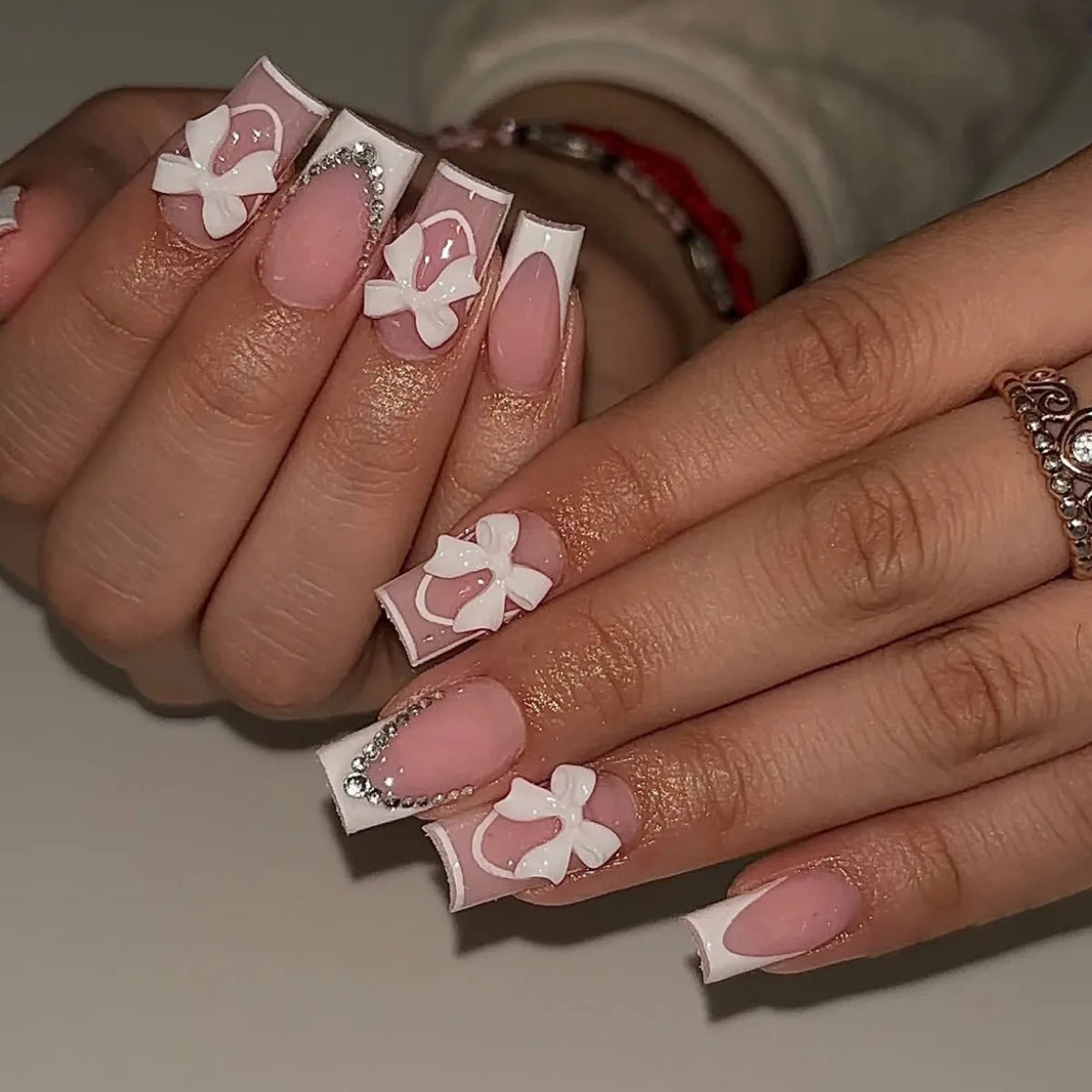 White French Press-On Nails with 3D Bowknot (24 Pcs)